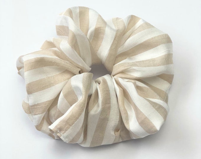 Cream Stripe Scrunchie - Lrg