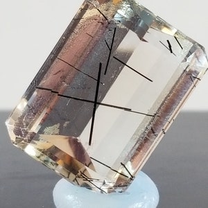28.5 Ct Schwarzer Rutilquarz Facettierter Edelstein Unglaublich klar