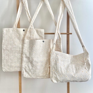 Daisy Tote Bag mit Canvas-Futter und Innentaschen | Florale Umhängetasche | Kreuz Körper | Brautjungfer | Für Sie | Damen | Mädchen | Niedlich |