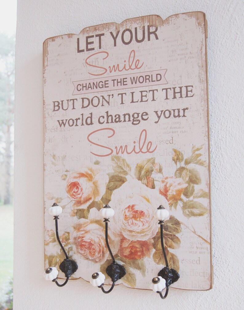 Wandgarderobe Smile im beigen Shabby Chic Bild 2