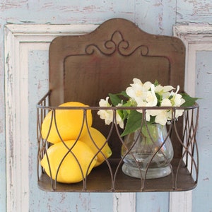 Fantastic country house wall basket ANNI in antique brown, shabby antique chic, metal