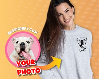 Personalized English Bulldog Photo Sweatshirt, Pet Name Sweater, Dog Portrait Sweatshirt or T-Shirt, Custom Gift for English Bulldog Mom