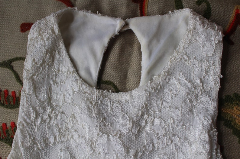 90s Steppin Out White Dress Keyhole Back Skater Skirt Style Lace Small Medium High Neck