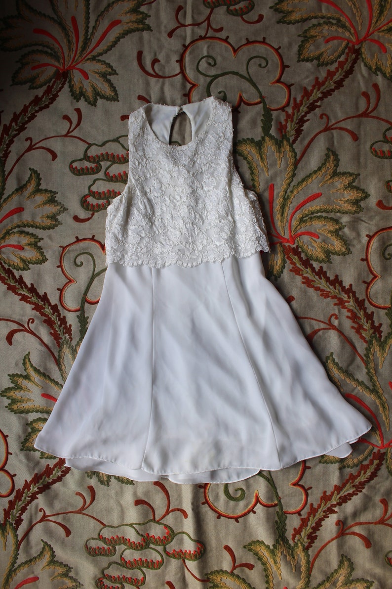 90s Steppin Out White Dress Keyhole Back Skater Skirt Style Lace Small Medium High Neck