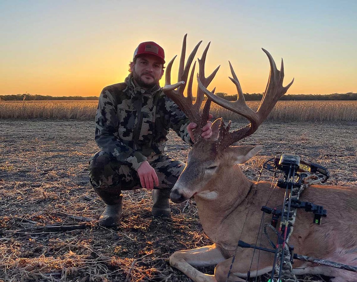 2024 Monster Whitetail Deer Wall Calendar 16month Xlarge Size 14x22