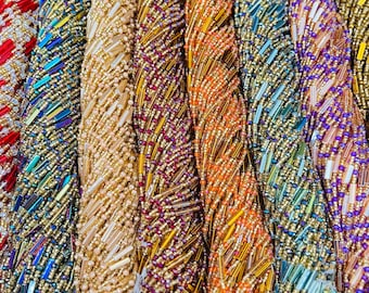 Handgemaakte kristallen taillekralen: Ghana-navelketting met kralen,