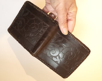 Portefeuille en cuir repoussé marron chocolat