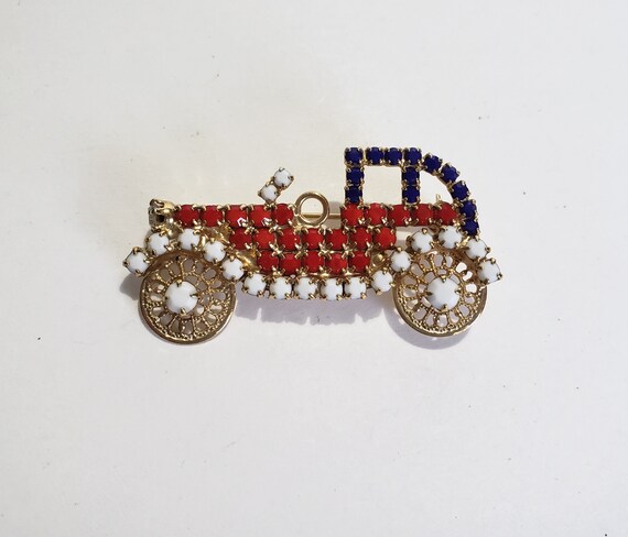 Red White and Blue Rhinestone Patriotic Car Automobile Brooch Pin