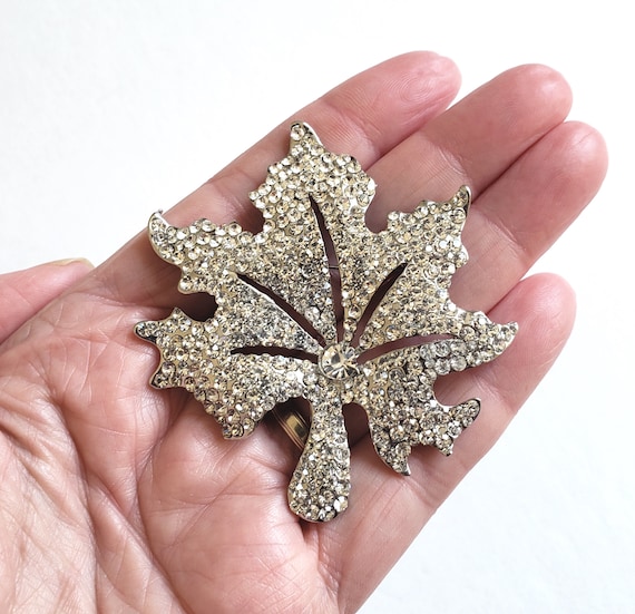Gyn&Joy Enamel Maple Leaf Brooch Pin With Faux Pearl & Rhinestones - Autumn Fall Jewelry