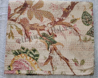 Colcha Kantha de algodón puro con bordado floral estilo boho y bordado a mano. Edredón decorativo Kantha para el hogar.
