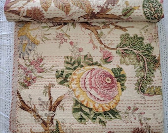 Kantha Bedspread Beige Quilt Kantha Bed Cover Quilt Floral Printed Reversible Bedding Quilt Coverlet Queen kantha