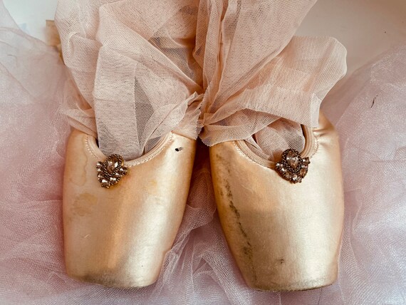 Ballet pink Vintage Rhinestone Earings - image 2