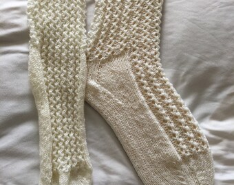 Original hand-knitted sneaker socks yellow-black size 3940