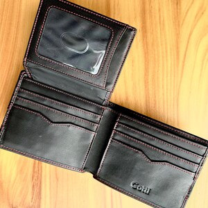 Cartera plegable para hombre de piel de grano completo, 2 ventanas para identificación, bloqueo RFID de fibra de carbono, porta 8 tarjetas de regalo para él, billetera negra con costuras rojas