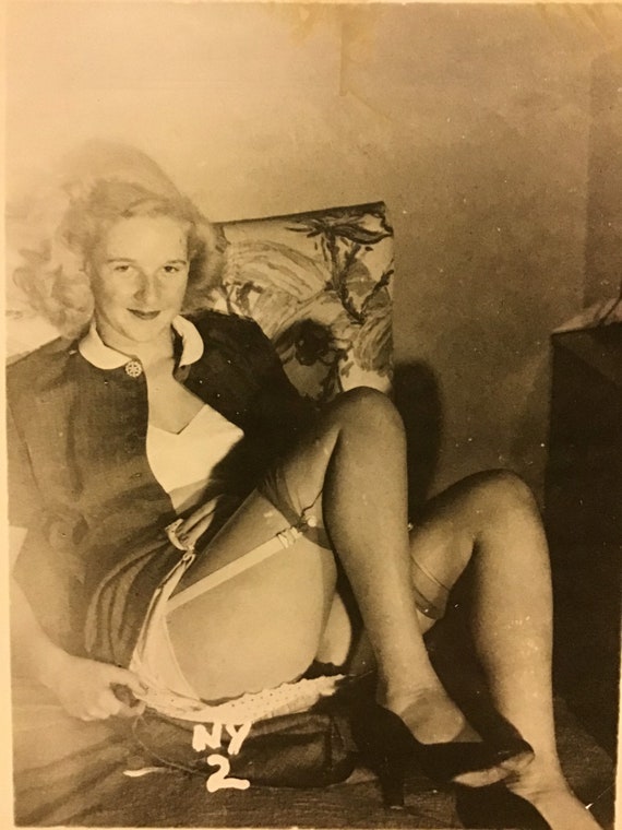 Retro Nudist Mature Women