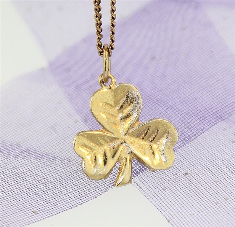 9k Yellow Gold Girl Guides TREFOIL WAGGGS CHARM Guaranteed Genuine 9k Gold