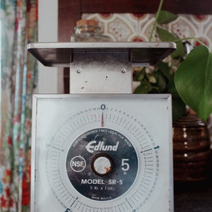 Edlund SR-5 OP Premier Series 5 lb. Mechanical Portion Scale with 7&quot; x 8 3/4&quot; Platform