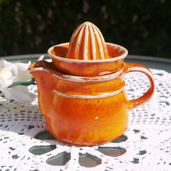 Zitruspresse orange Keramik Zitronenpresse aus der Töpferei