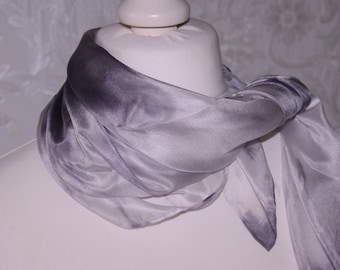 Seidentuch Farbgeflüster grau violett Tuch aus Seide