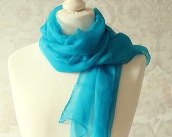 blauer Schal aus Seiden Chiffon Handarbeit Geschenk Frauen