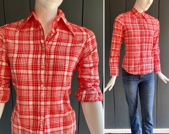 Vintage 70s deadstock women's shirt in Western/Rockabilly style checks with slim fit and soft pie collar, T 32/34/XXS