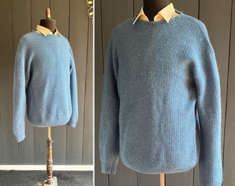 Nice vintage 90s men's/unisex sweater in hand-knitted wool in pale blue, Size 2/3XL