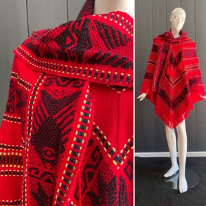 Vintage 70s South American folk fine wool poncho, bright red with fringe, with integrated scarf and drawstrings at the neck, size 34/36/38