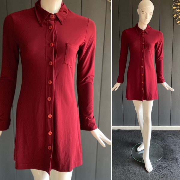 Robe chemisier vintage 90s inspiration années 1970 couleur bordeaux/lie de vin en étoffe stretchy légèrement satinée, Taille 36/38