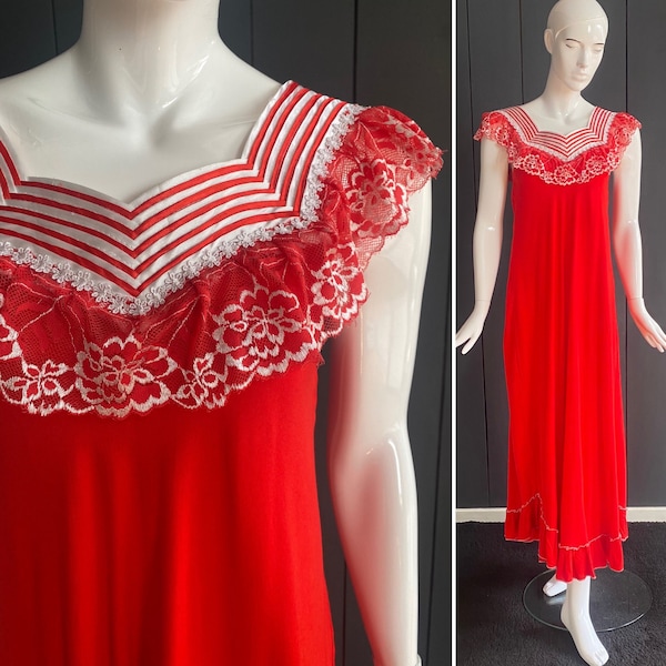 Maxi robe style oriental couleur rouge vif avec plastron rouge et blanc bordé de dentelle, Taille 36/38/S/M
