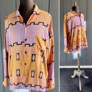 Men&#39;s/unisex vintage 90s boho/artist style shirt, flowing and soft, Indonesian Batik print in pastel + black colors, Size 3/4XL