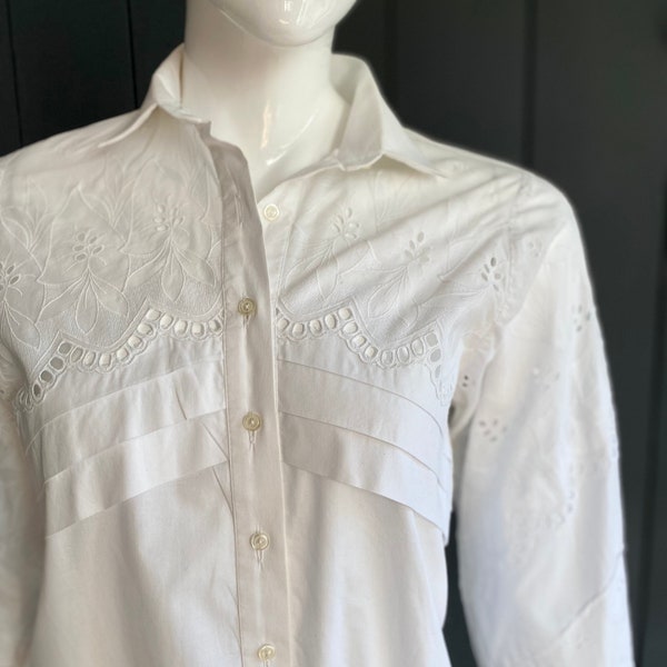 Splendide chemisier autrichien vintage 80/90s en coton blanc avec dentelles et broderies, Taille 36/38