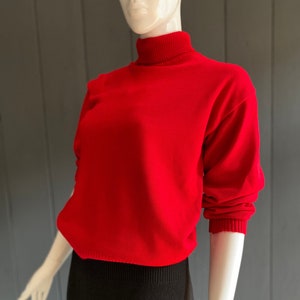 Vintage-Pullover aus den 80ern aus leuchtend rotem Acryl mit Rollkragen und losen Ärmeln, Größe 36/38