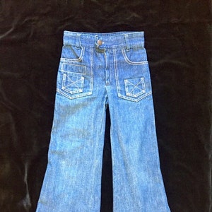 Adorable paire de jeans enfant vintage 70s pattes d'éléphant T 4/5 ans image 1