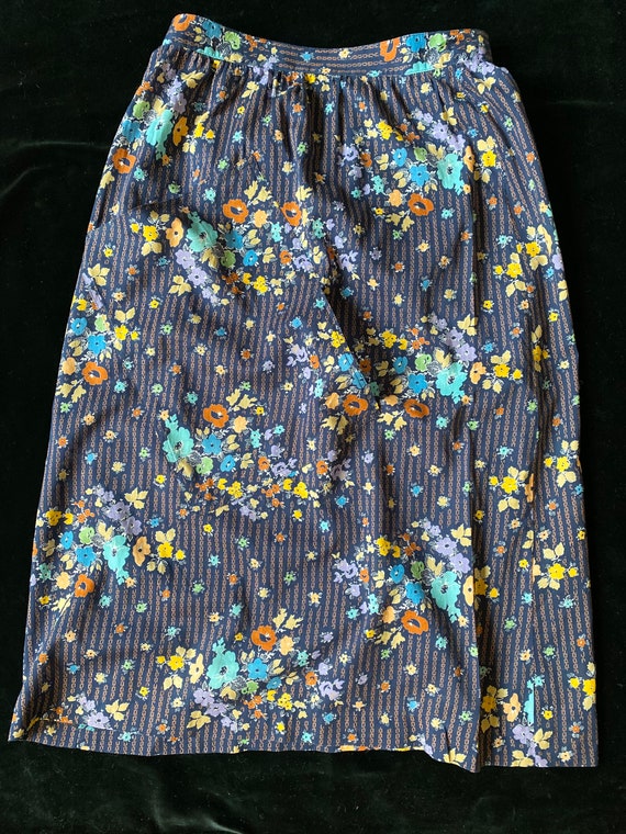 Vintage 70/80s skirt in very fine cotton, navy bl… - image 10
