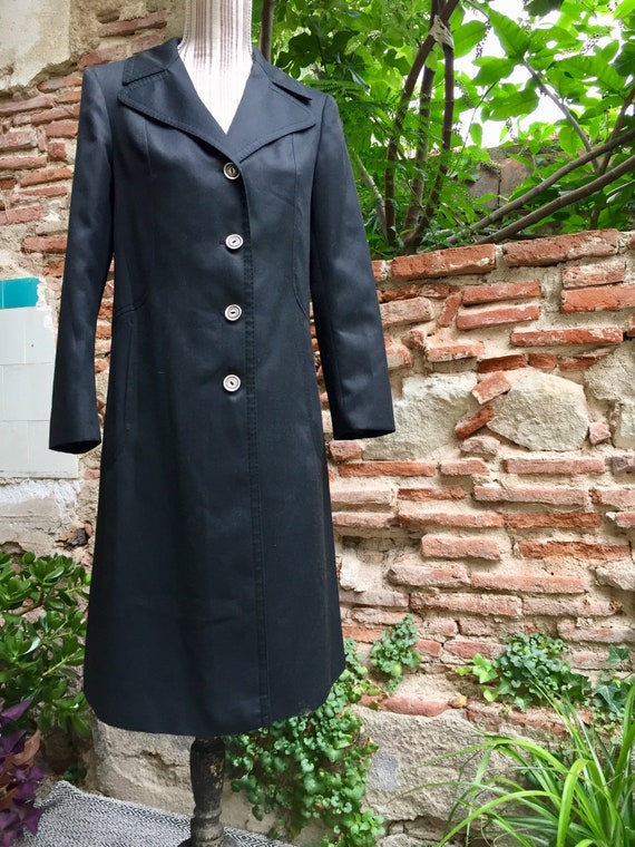 Beautiful Black Raincoat Thin Elegant 