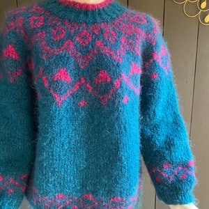 Large vintage 90s hand-knitted wool sweater boho/chunky style Size 44/46/2XL image 2