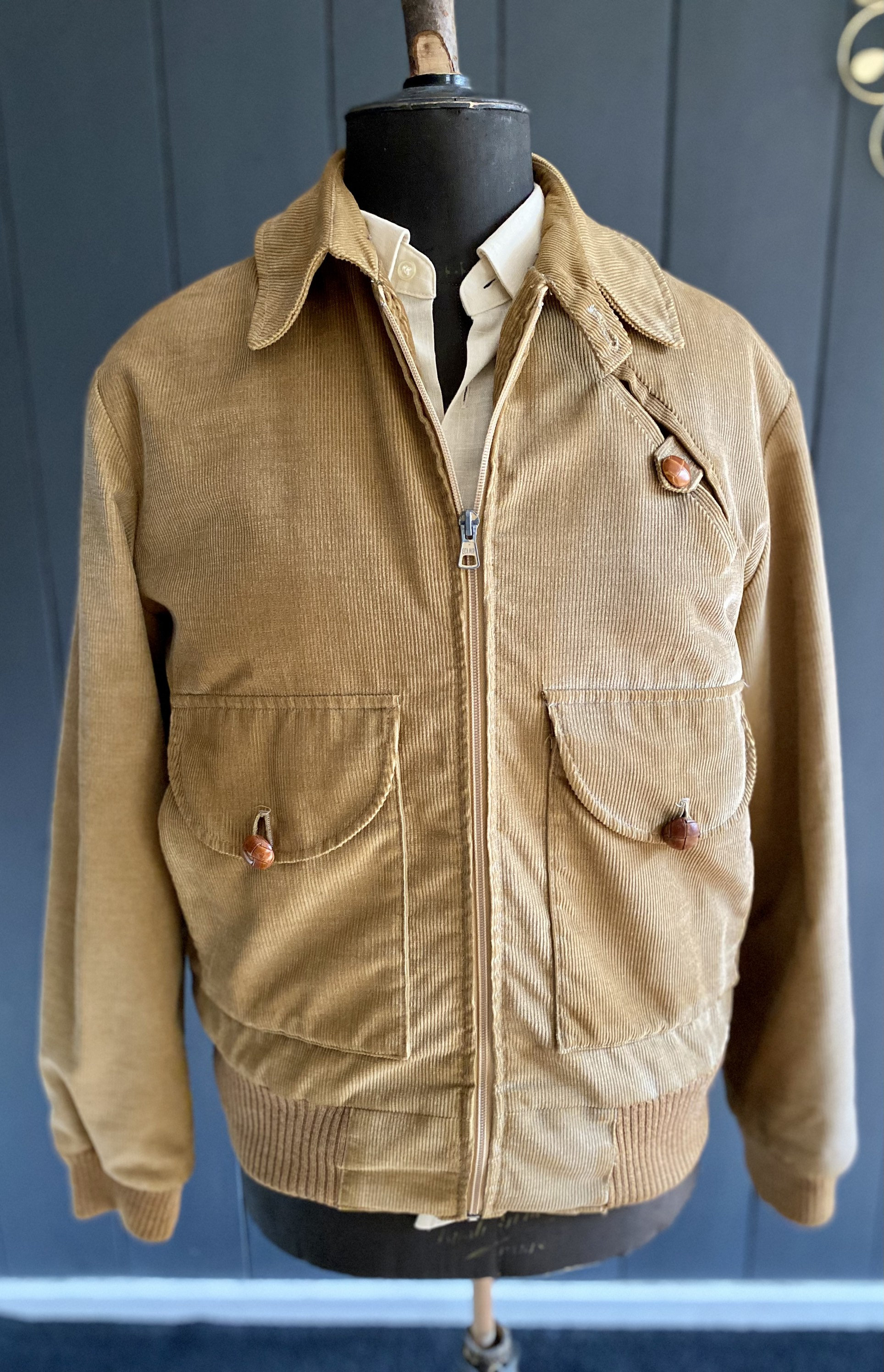 Vintage 80s Men's/unisex Sports Jacket in Fine Corduroy With Vintage 80s Men's/unisex Sports Jacket in Fine Corduroy With