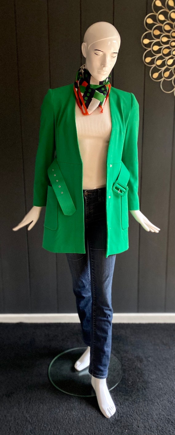 Contemporary flashy green jacket inspired by the … - image 7