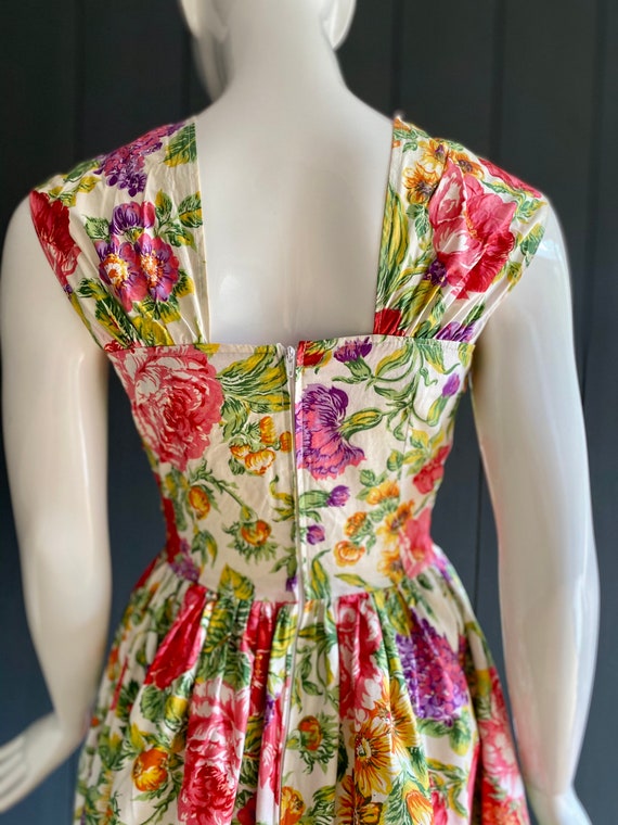 Vintage 80s dress inspired by the 1950s swing cut… - image 8