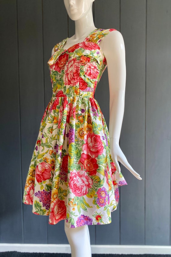 Vintage 80s dress inspired by the 1950s swing cut… - image 3