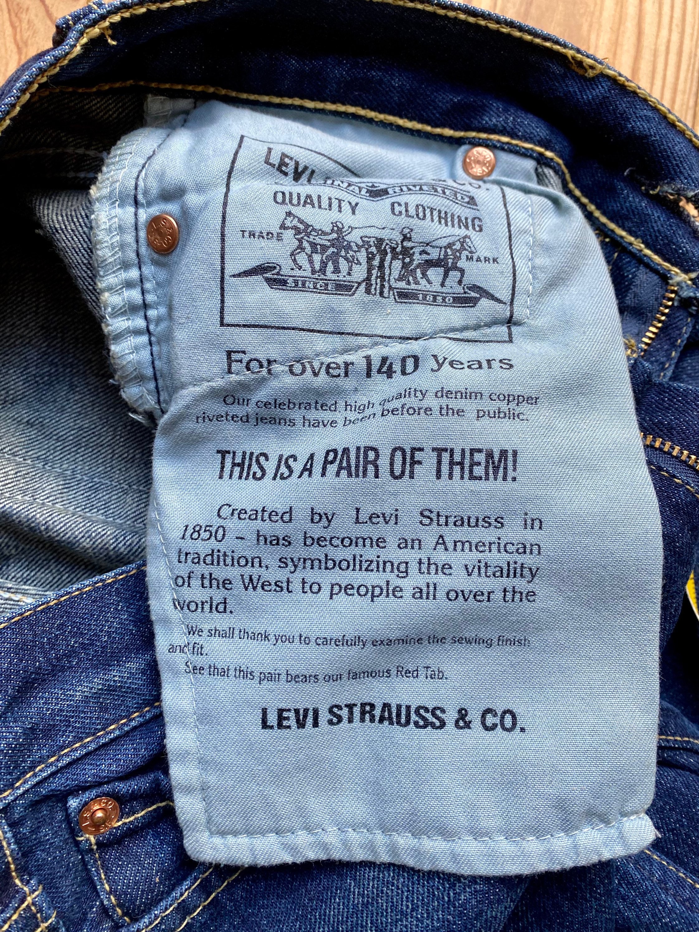 Levi's写真集 This Is a Pair of Levi's Jeans Levi's 544 Vintage Y2K Flare Bootcut Jeans, US Size 26/30, FR XS