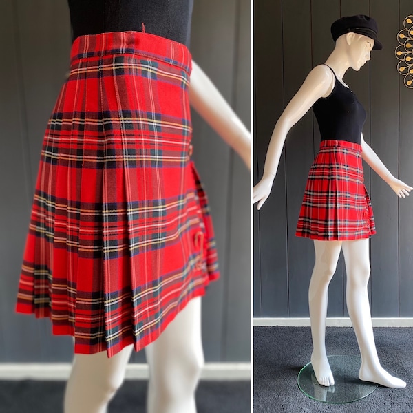 Mini jupe plissée vintage 90s façon Kilt motif Tartan/Ecossais dans les tons rouges jaunes, blancs et noirs, Taille 36/S