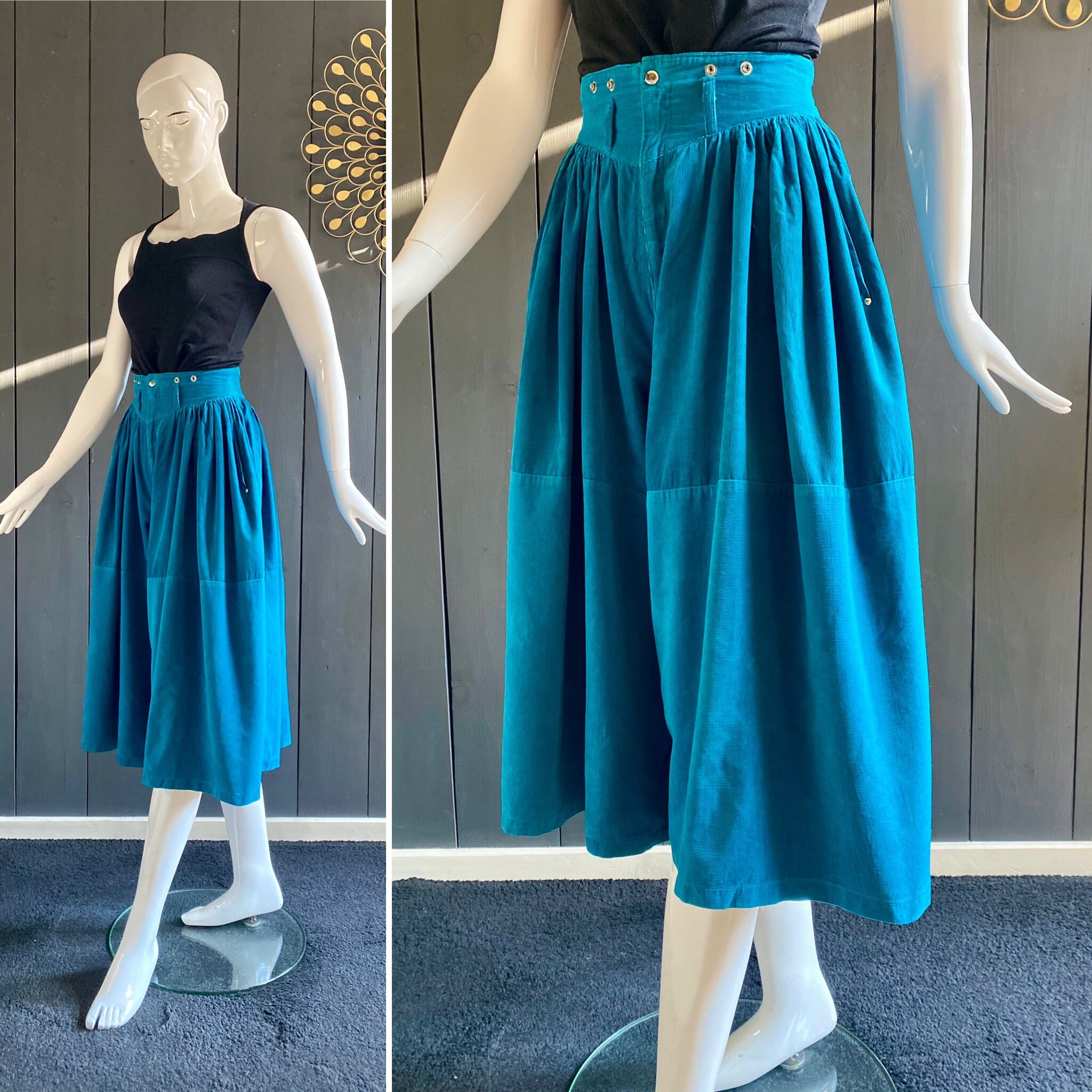 Vintage 80s Culotte Skirt in Finely Ribbed Velvet Size XXXS