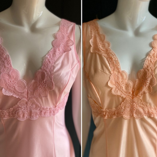 Nuisettes/fonds de robe vintage 1960/70 deadstock couleur rose Taille 36/38 ou couleur pêche 40/42