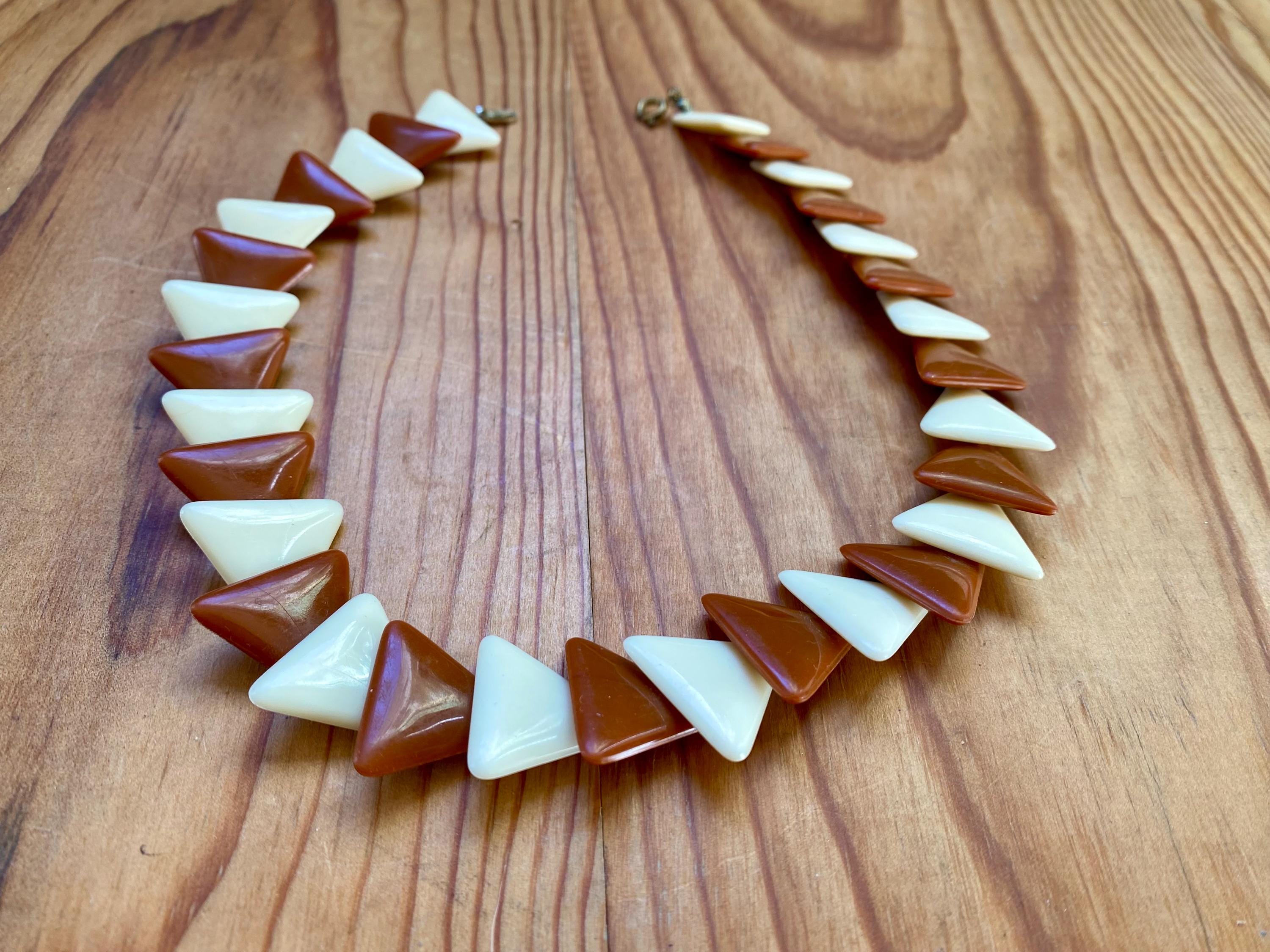Collier Vintage Géométrique Triangles Années 80 Yves Rocher - Longueur 40 Cm, Acrylique Marron, Occasion