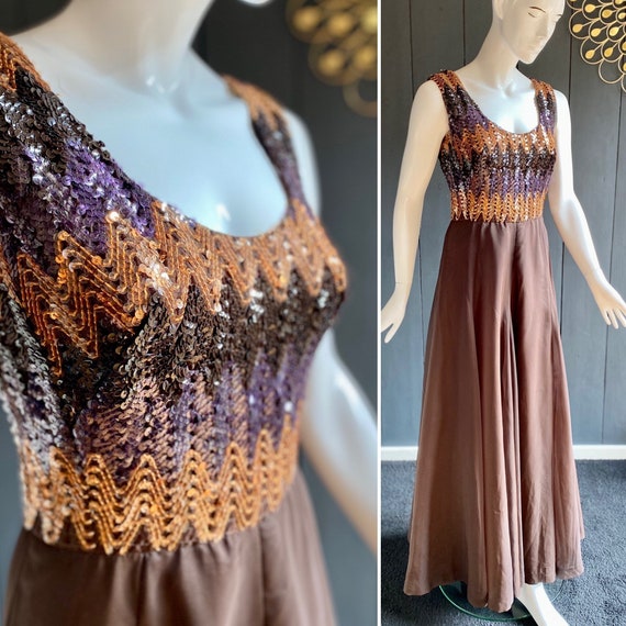 Sublime vestido de noche Diva vintage de los anos 70 80 cosido a mano en tejido transparente marron brillante con busto cubierto de lentejuelas Talla 38 Etsy Mexico