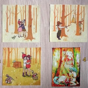 Könnte beinhalten: Vier Stoffquadrate mit verschiedenen Waldszenen. Das erste Quadrat zeigt zwei Kinder, die sich in einem Wald umarmen. Das zweite Quadrat zeigt einen Jungen mit einem Schwert in einem Wald. Das dritte Quadrat zeigt zwei Kinder, die sich in der Nähe eines Baumstumpfes in einem Wald umarmen. Das vierte Quadrat zeigt ein Einhorn, das in einem Wald liegt.