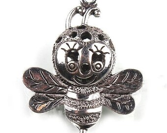 Bee Pendant, Antics Silver