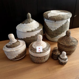 Traditioneel Afrikaanse manden Fairtrade zeegras zwart wit Senegal