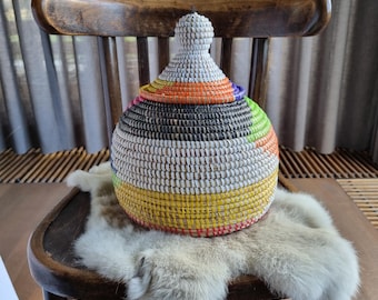 afrikaanse opbergmand zeegras multicolor fairtrade handgemaakt uit Senegal